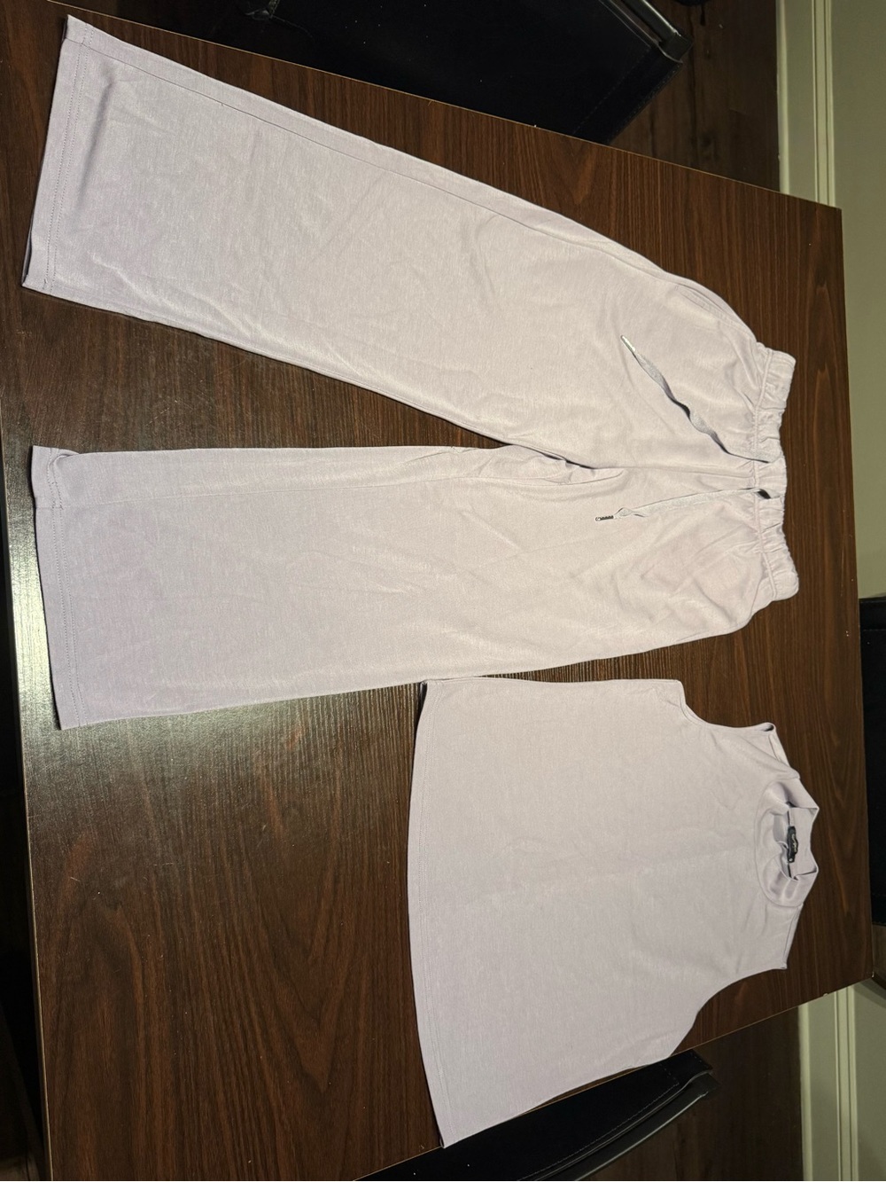 Women’s Lavender Lounge Set — Sleeveless Top & Wide-Leg Pants
